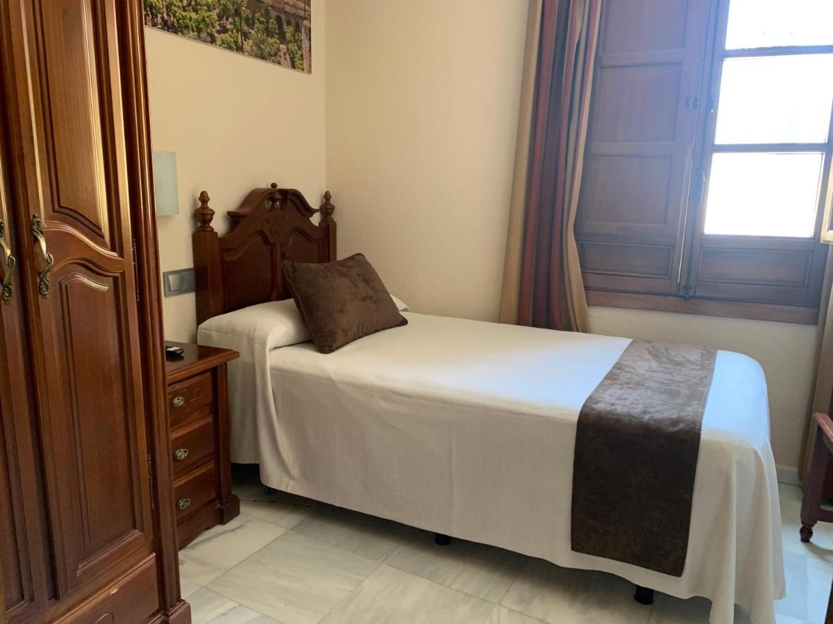 Hotel Mezquita 2*