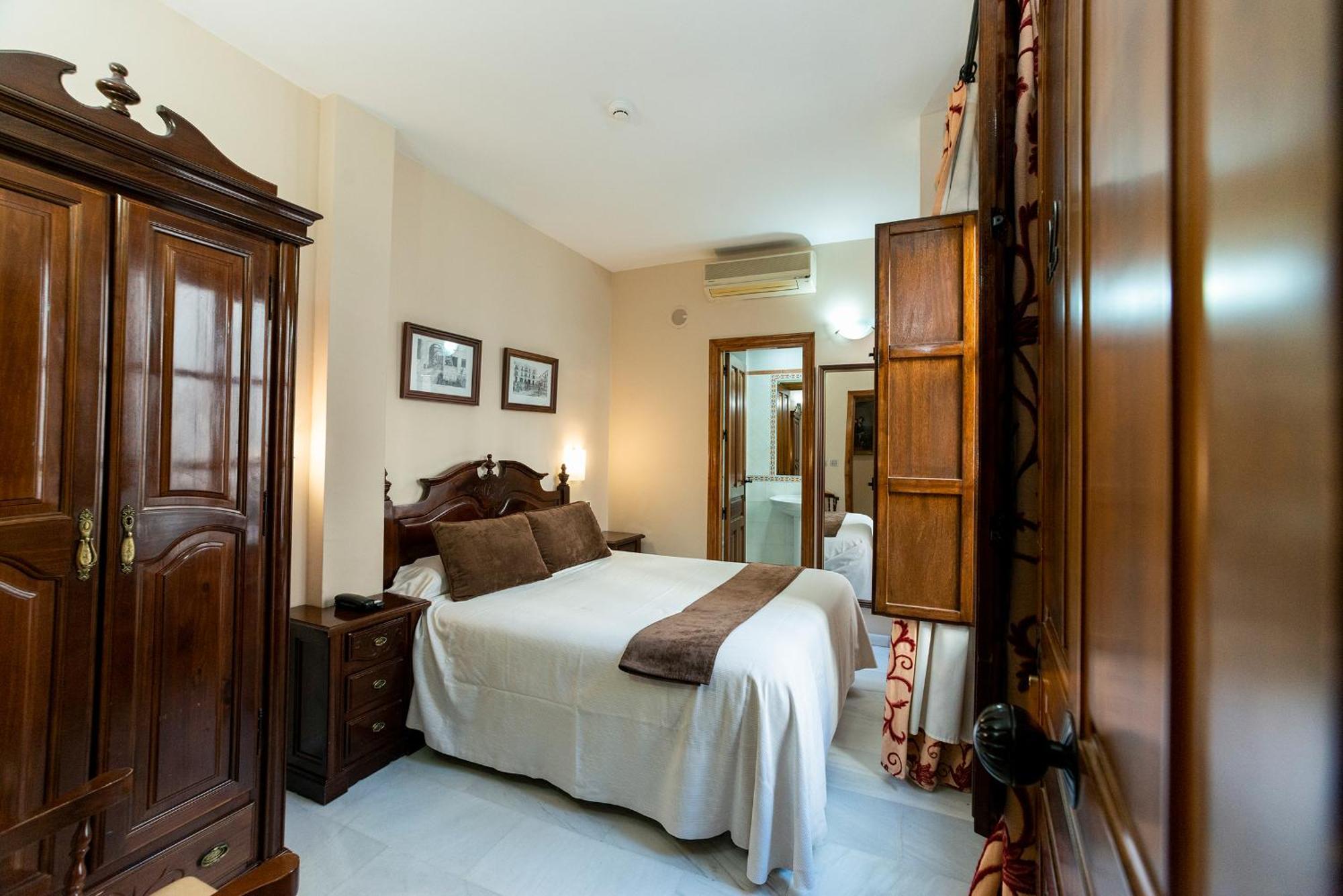 Hotel Mezquita 2*